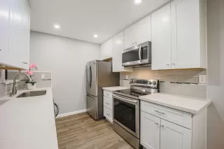 Photo #1: 6220029 Listing