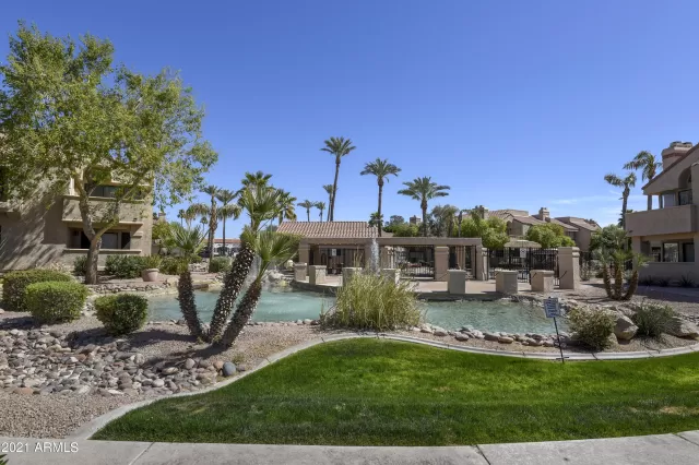 MLS: 6220093 Condo For Sale