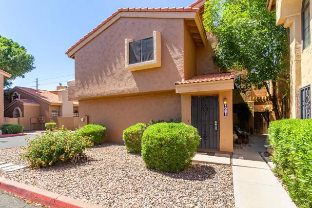 MLS: 6220207 Condo For Sale