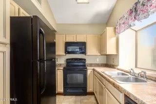 Photo #5: 6220207 Listing 