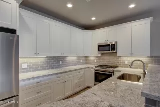 Photo #3: 6220337 Listing