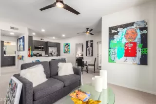 Photo #6: 6220348 Listing