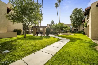 Photo #4: 6220549 Listing