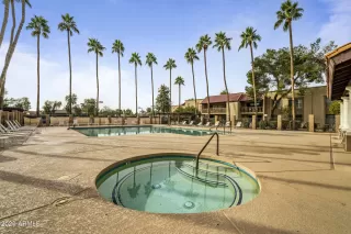 Photo #5: 6220549 Listing