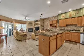 Photo #5: 6220856 Listing
