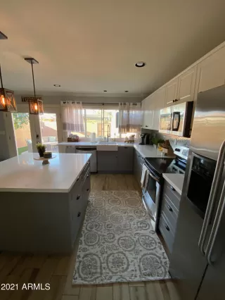 Photo #4: 6220965 Listing