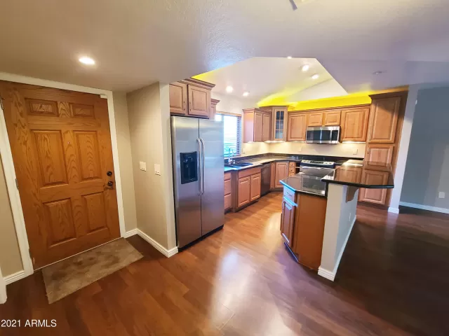 MLS: 6221009 Condo For Sale