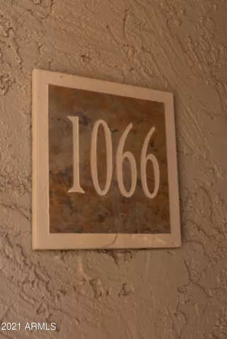 Photo #3: 6221026 Listing