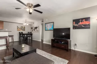 Photo #6: 6221026 Listing