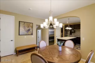 Photo #5: 6221143 Listing