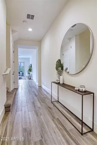 Photo #1: 6221183 Listing 