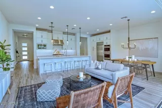 Photo #5: 6221183 Listing 