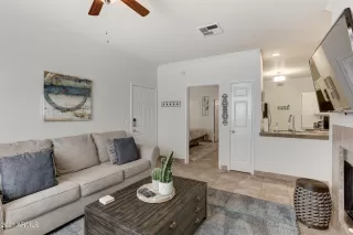 Photo #4: 6221340 Listing