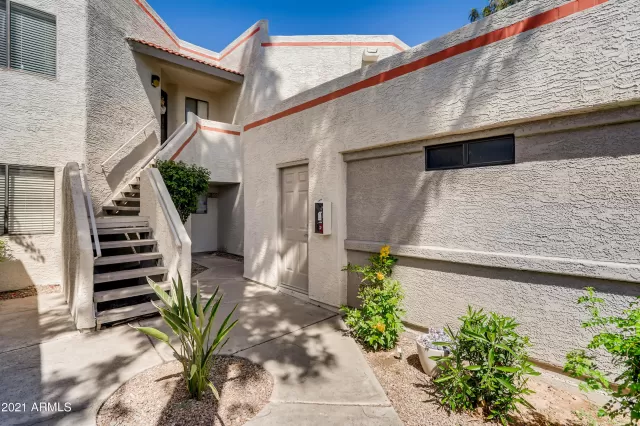 MLS: 6221534 Condo For Sale