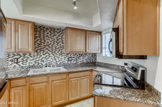 Photo #6: 6221534 Listing