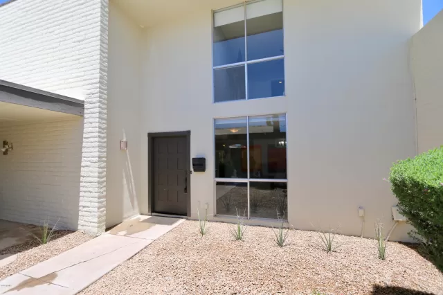 MLS: 6221540 Condo For Sale