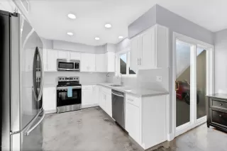 Photo #6: 6221540 Listing