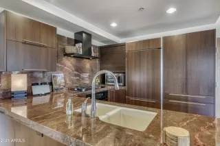 Photo #4: 6221768 Listing