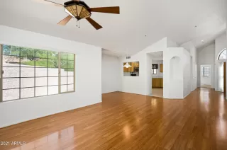 Photo #6: 6221806 Listing 