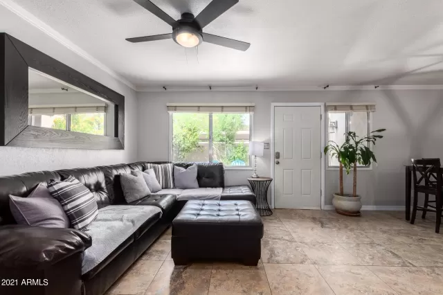 MLS: 6221872 Condo For Sale