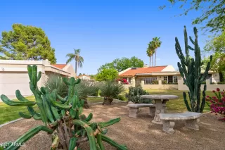 Photo #1: 6221883 Listing