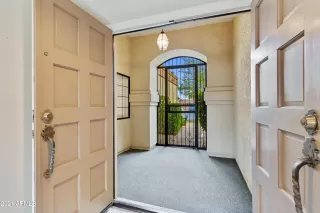 Photo #6: 6221883 Listing