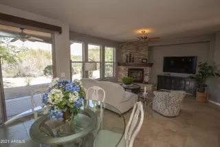 Photo #3: 6222001 Listing