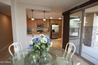 Photo #4: 6222001 Listing