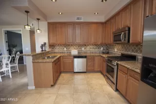 Photo #6: 6222001 Listing