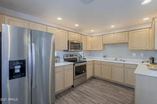 Photo #5: 6222036 Listing 