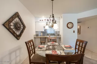 Photo #5: 6222124 Listing