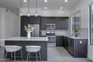 Photo #2: 6222326 Listing