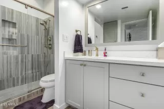 Photo #3: 6222435 Listing