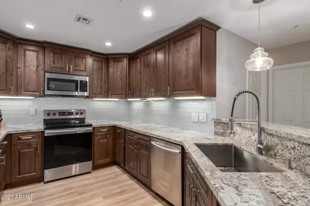 MLS: 6222539 Condo For Sale