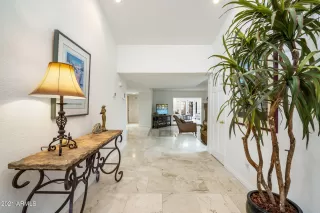 Photo #4: 6222560 Listing