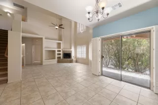 Photo #5: 6222725 Listing