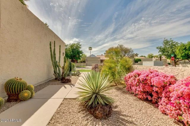 MLS: 6222855 Condo For Sale