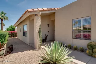 Photo #2: 6222855 Listing