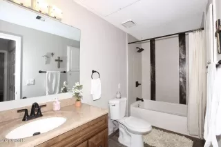 Photo #3: 6223029 Listing