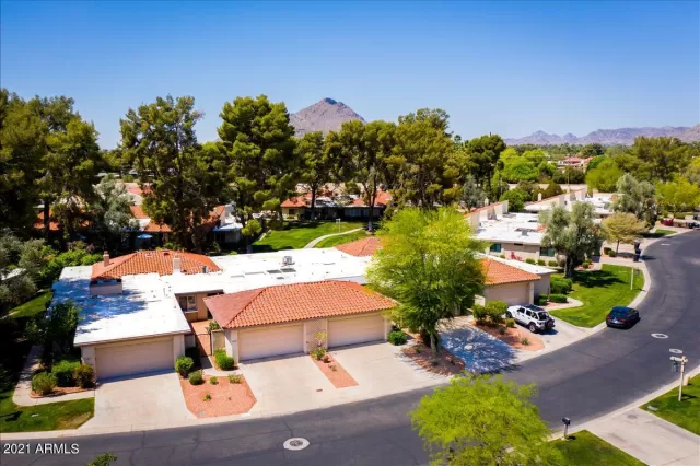 MLS: 6223062 Condo For Sale