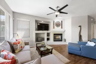 Photo #4: 6223108 Listing