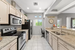 Photo #6: 6223108 Listing