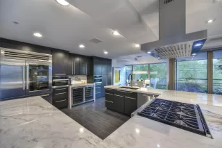 Photo #4: 6223124 Listing