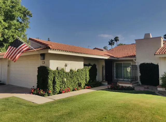 MLS: 6223151 Condo For Sale