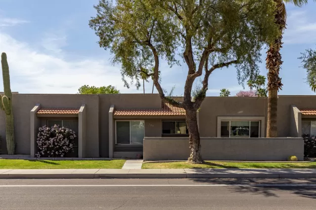 MLS: 6223220 Condo For Sale