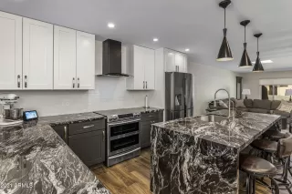 Photo #6: 6223220 Listing 