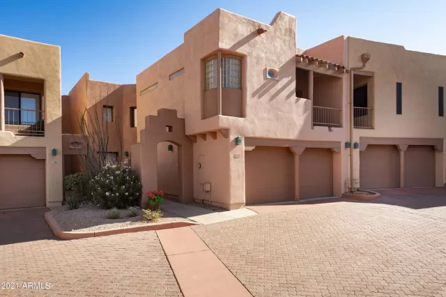 MLS: 6223256 Condo For Sale