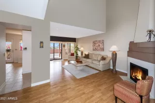 Photo #5: 6223256 Listing