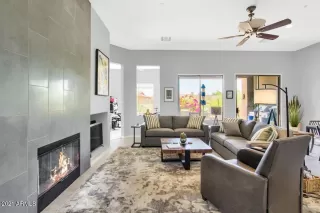 Photo #4: 6223500 Listing 
