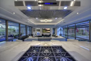 Photo #2: 6223546 Listing